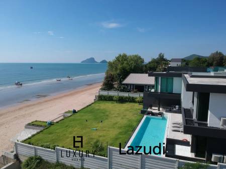 Oceanfront pool villa in Prachuap Khiri Khan