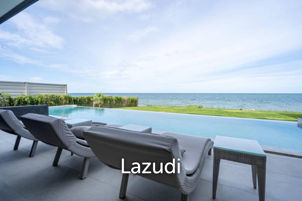 Oceanfront pool villa in Prachuap Khiri Khan