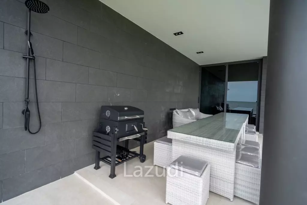 Oceanfront pool villa in Prachuap Khiri Khan