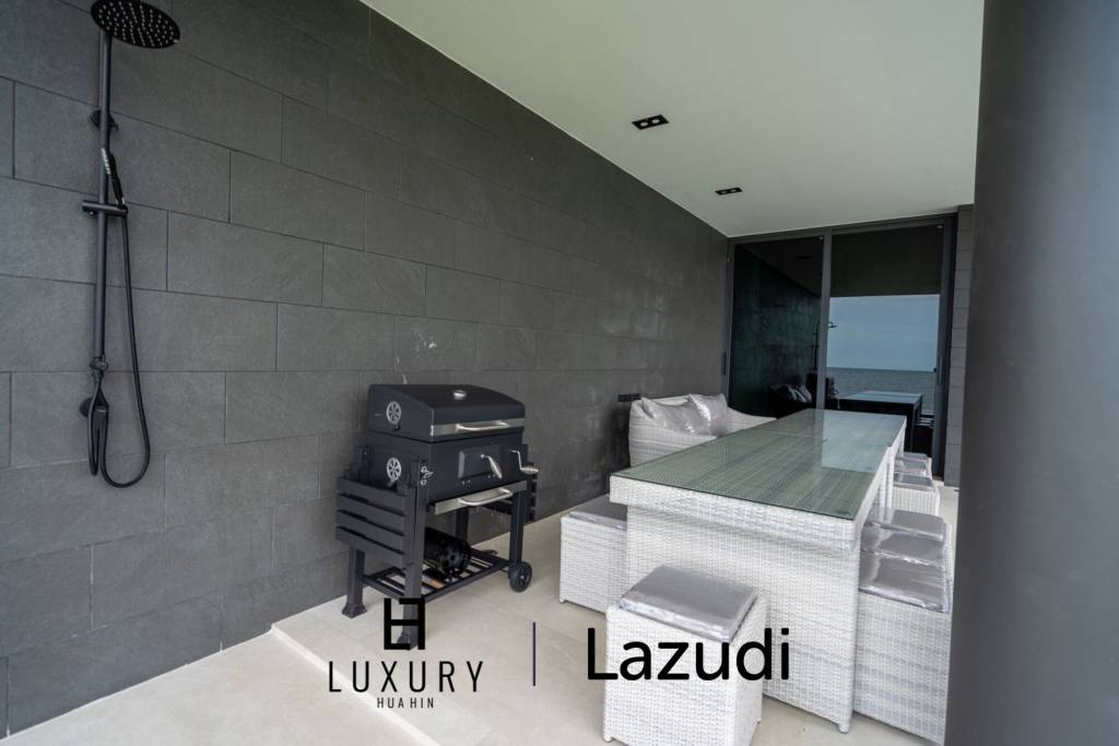 Oceanfront pool villa in Prachuap Khiri Khan