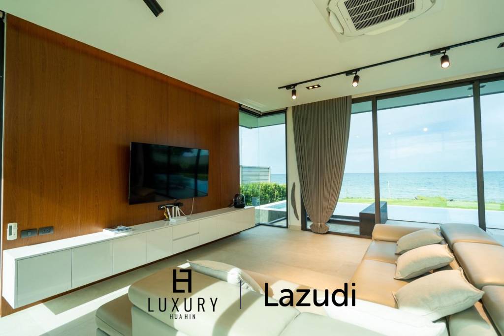 Oceanfront pool villa in Prachuap Khiri Khan