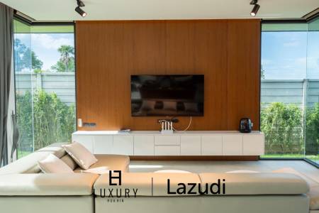 Oceanfront pool villa in Prachuap Khiri Khan