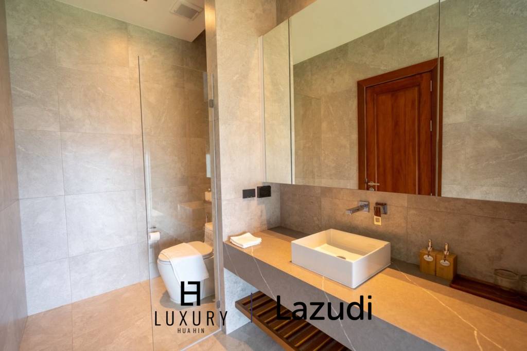 Oceanfront pool villa in Prachuap Khiri Khan