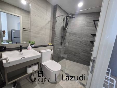 Supalai Blue Whale: Good Size 1 Bedroom with Nice View
