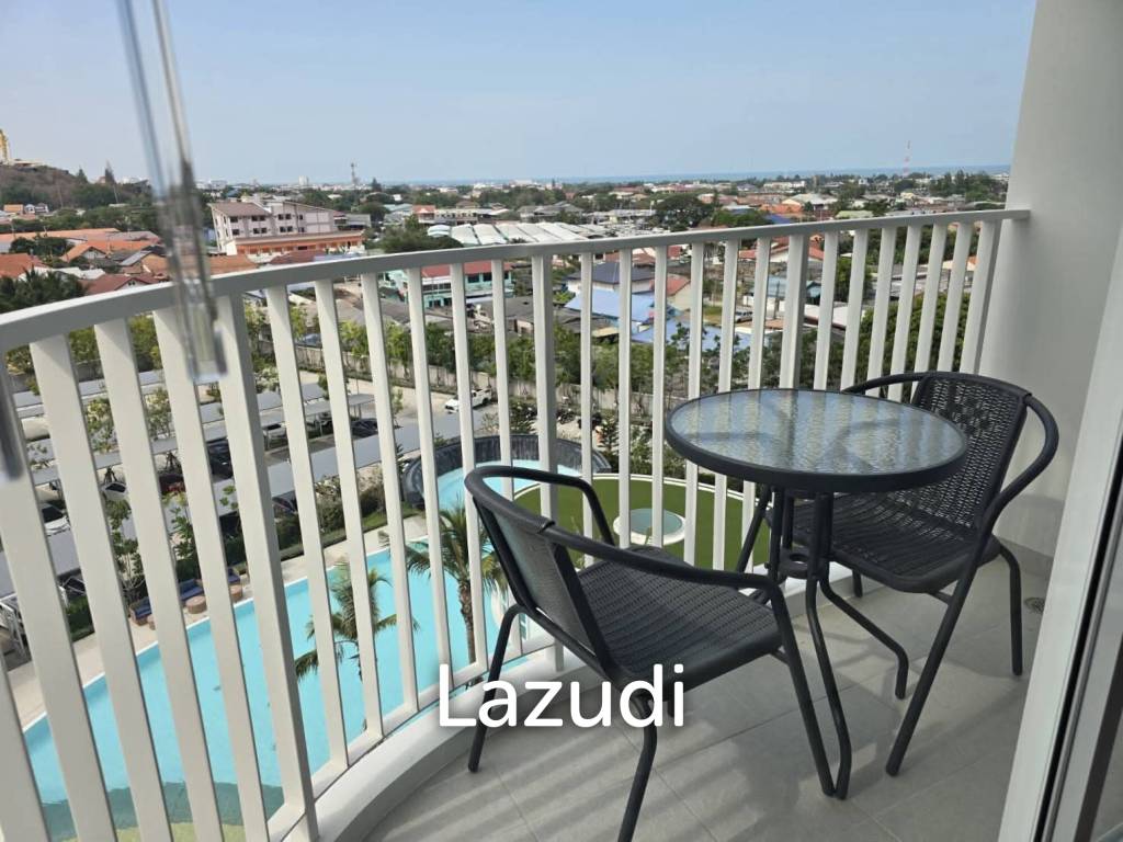 Supalai Blue Whale: Good Size 1 Bedroom with Nice View