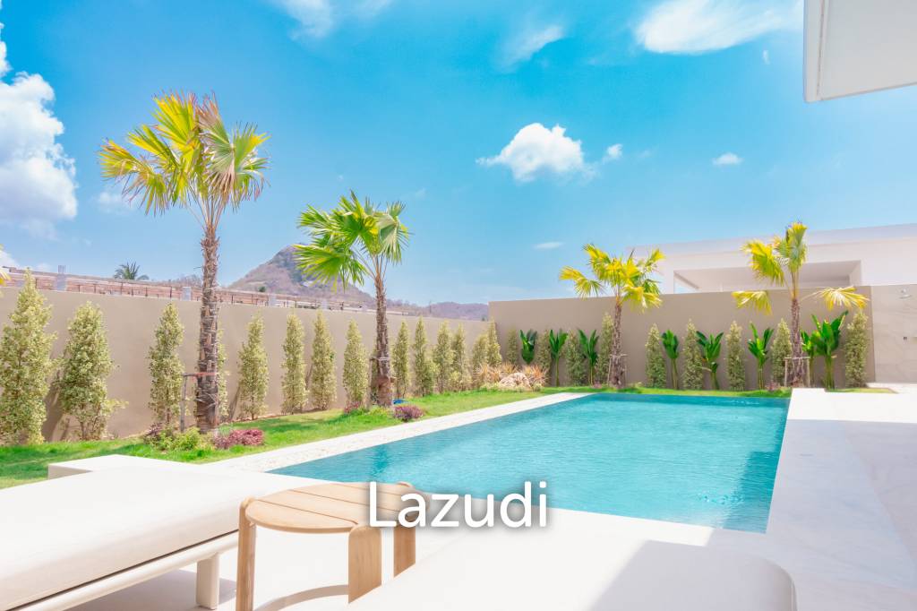 660 ตร.ม 3 เตียง 3 อาบน้ำ วิลล่า For ขาย