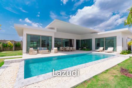 660 ตร.ม 3 เตียง 3 อาบน้ำ วิลล่า For ขาย