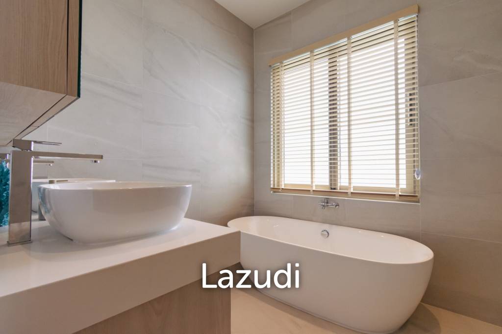 660 ตร.ม 3 เตียง 3 อาบน้ำ วิลล่า For ขาย