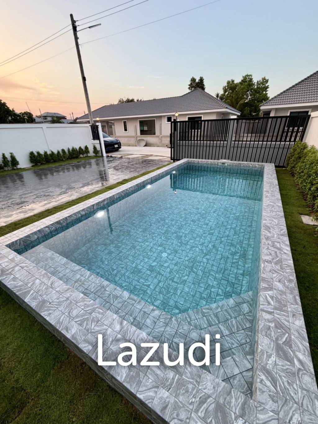 MODERN NEW HOUSE ON SOI MON MAI : 3 BED COZY POOL VILLA