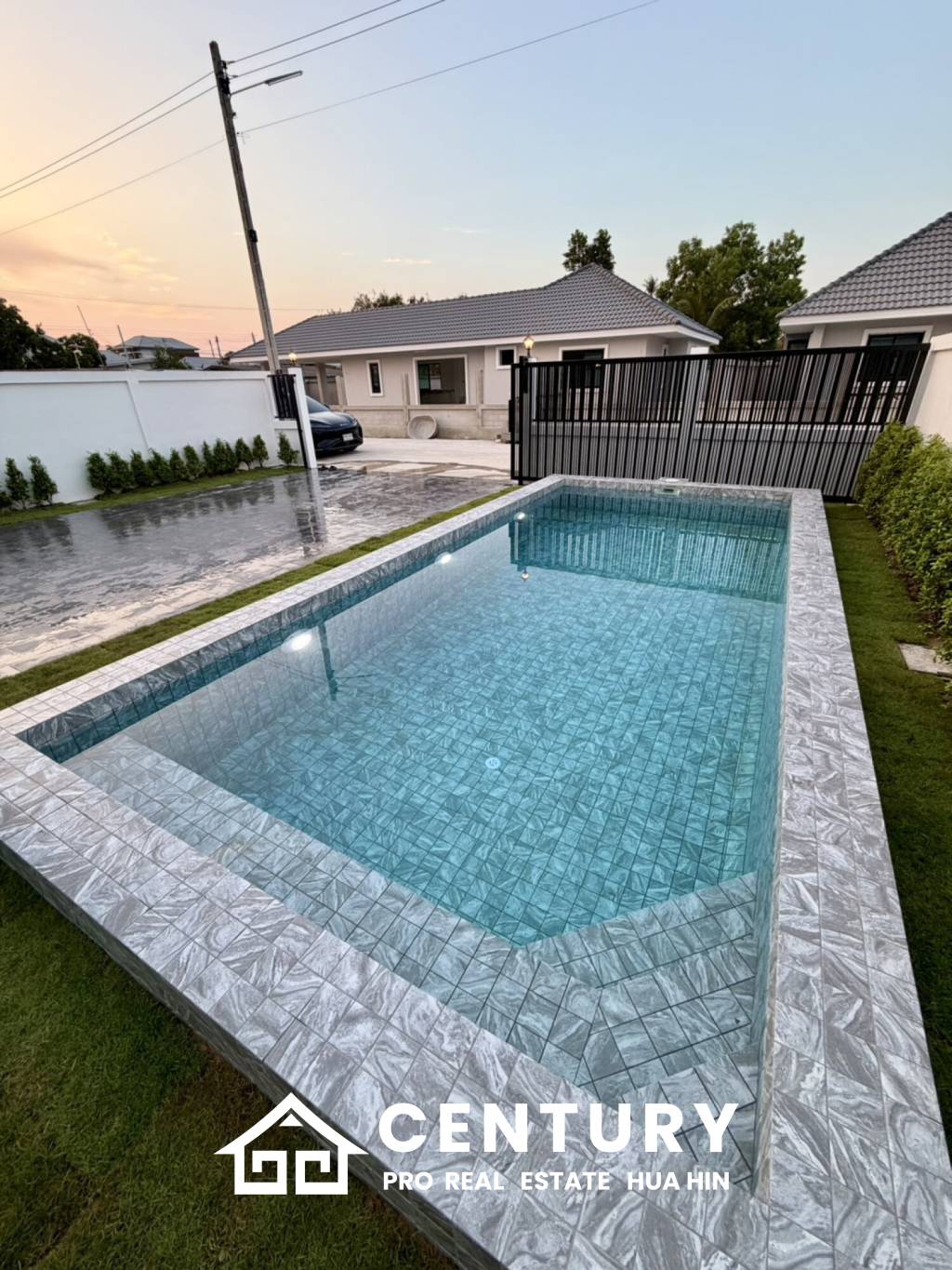 MODERN NEW HOUSE ON SOI MON MAI : 3 BED COZY POOL VILLA