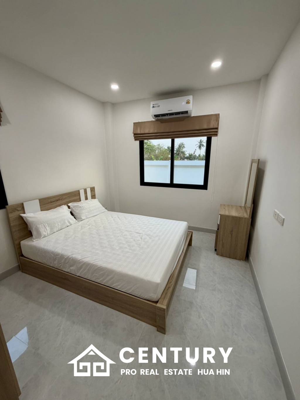 MODERN NEW HOUSE ON SOI MON MAI : 3 BED COZY POOL VILLA