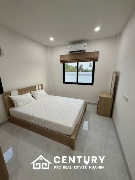 MODERN NEW HOUSE ON SOI MON MAI : 3 BED COZY POOL VILLA