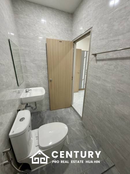 MODERN NEW HOUSE ON SOI MON MAI : 3 BED COZY POOL VILLA