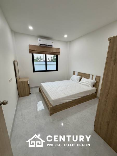 MODERN NEW HOUSE ON SOI MON MAI : 3 BED COZY POOL VILLA
