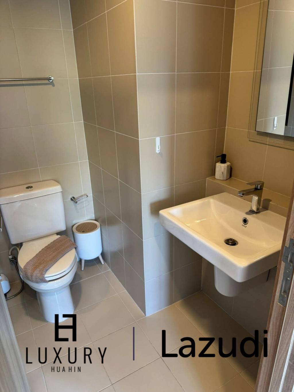 La Habana: New 1 BR Condo close to Beach  on 5th Floor