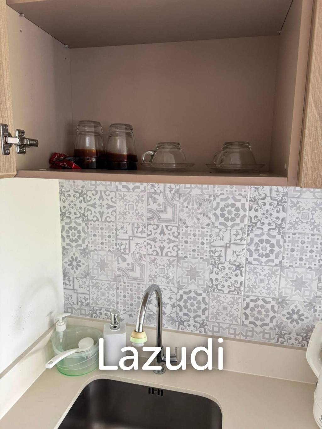 La Habana: New 1 BR Condo close to Beach  on 5th Floor