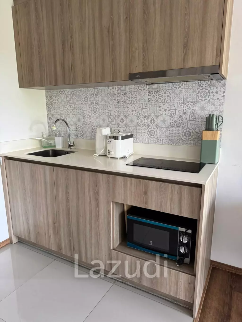 La Habana: New 1 BR Condo close to Beach  on 5th Floor