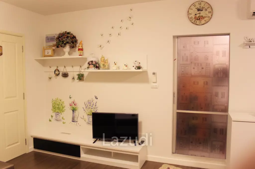 29.95 sqm studio at Baan Thew Lom Cha-Am