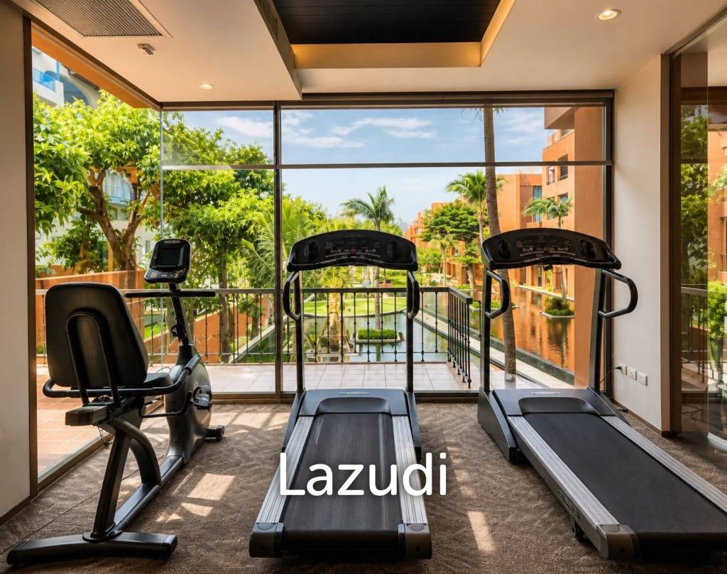 Las Tortugas: Modern 2 Bedroom Condo Beachsiden