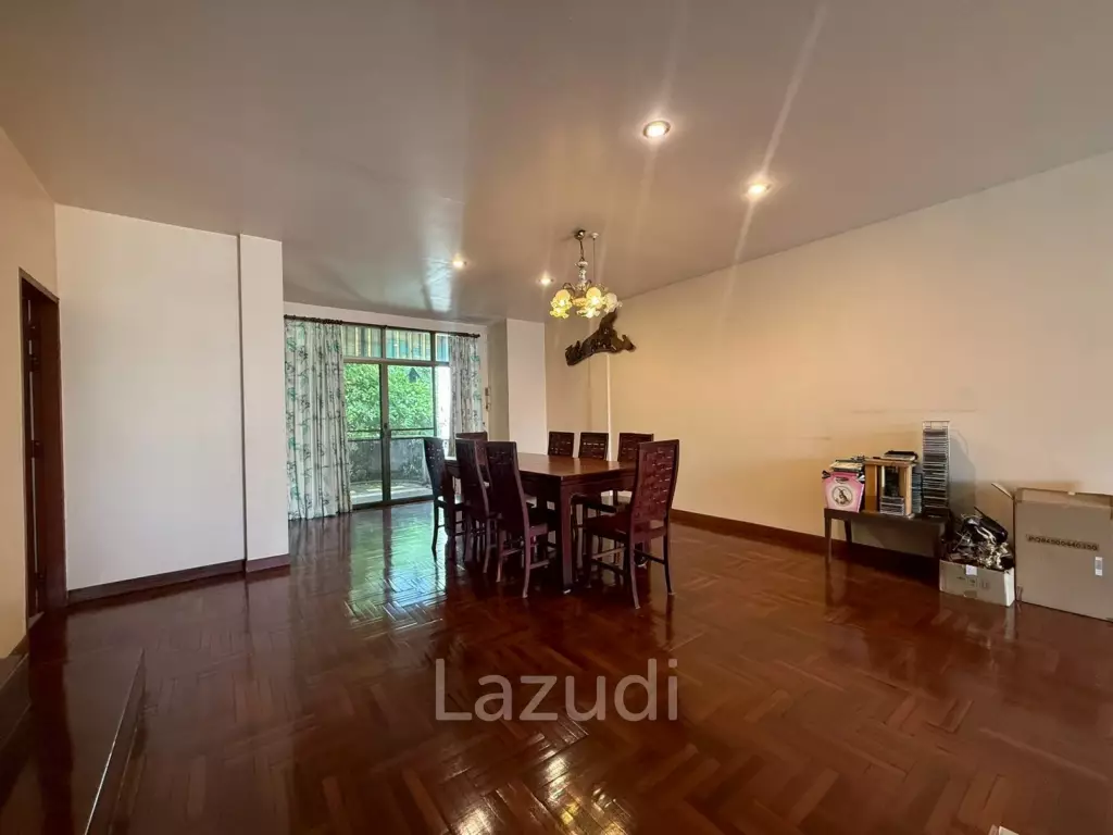Luxury 4.5-Story Townhouse for Sale Prime Pratamnak Hill