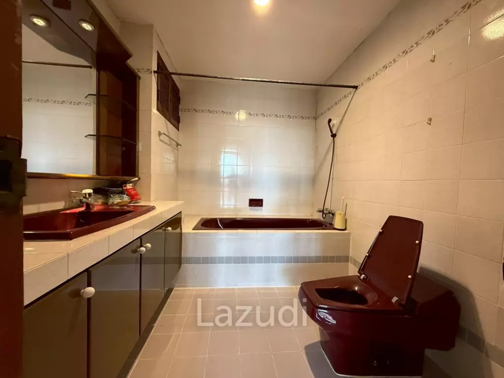 Luxury 4.5-Story Townhouse for Sale Prime Pratamnak Hill