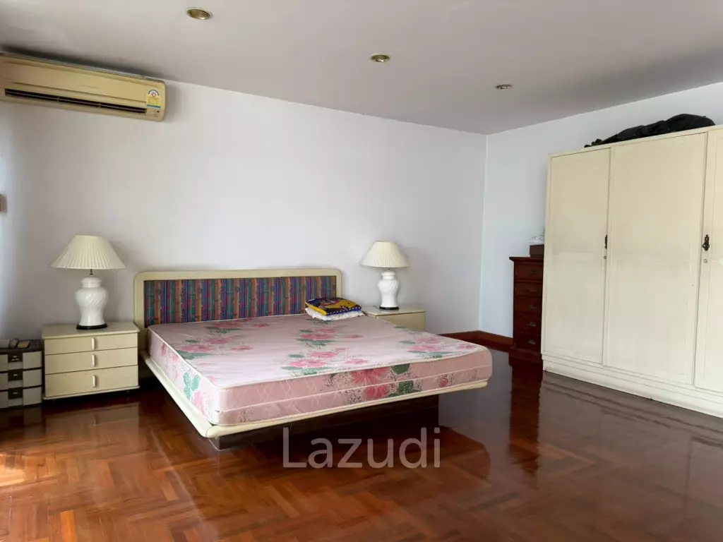 Luxury 4.5-Story Townhouse for Sale Prime Pratamnak Hill