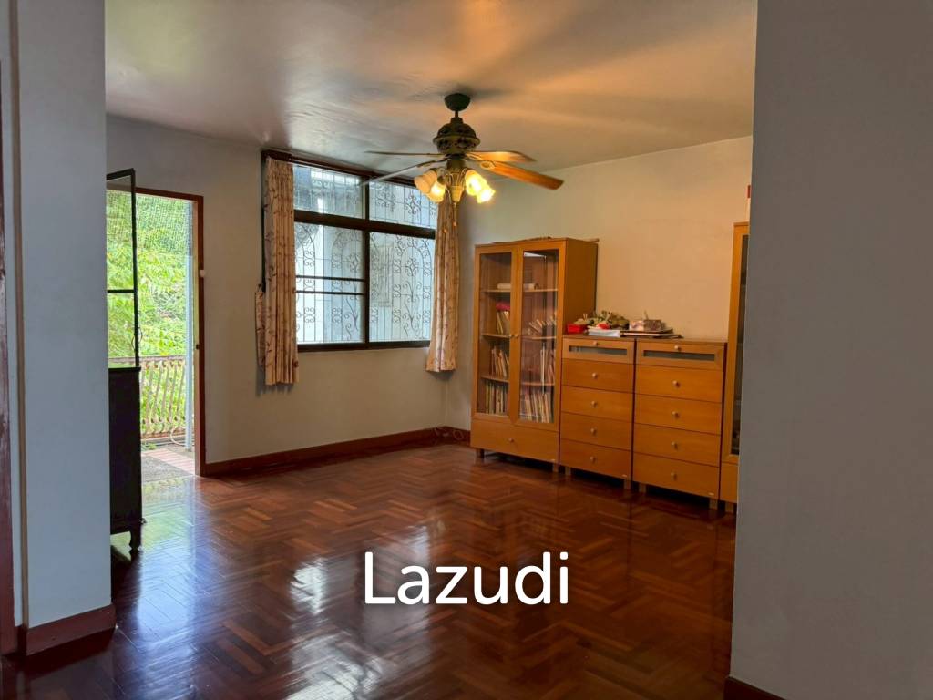Luxury 4.5-Story Townhouse for Sale Prime Pratamnak Hill