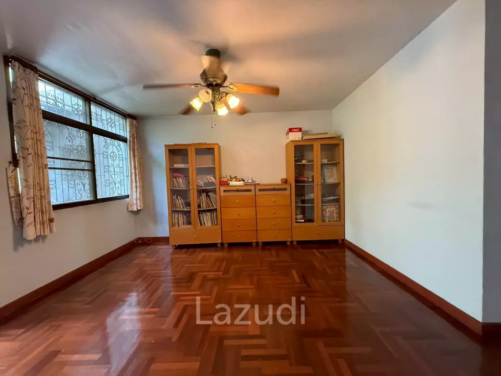 Luxury 4.5-Story Townhouse for Sale Prime Pratamnak Hill
