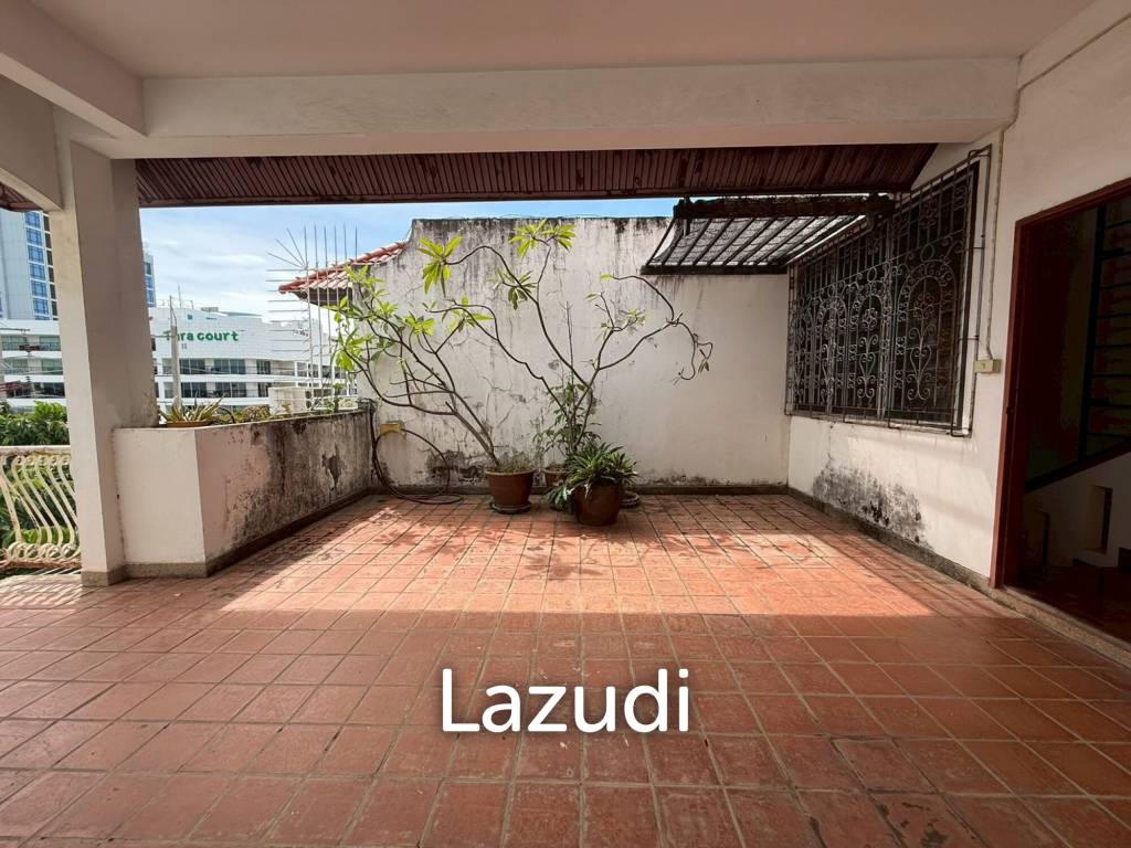 Luxury 4.5-Story Townhouse for Sale Prime Pratamnak Hill