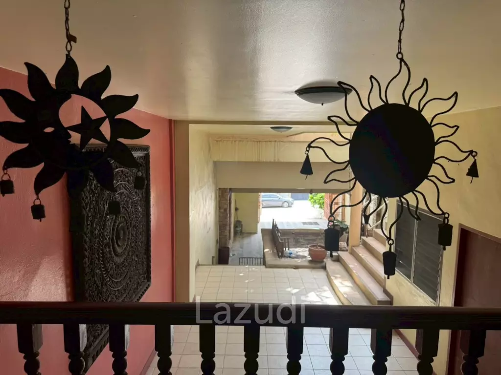 Luxury 4.5-Story Townhouse for Sale Prime Pratamnak Hill