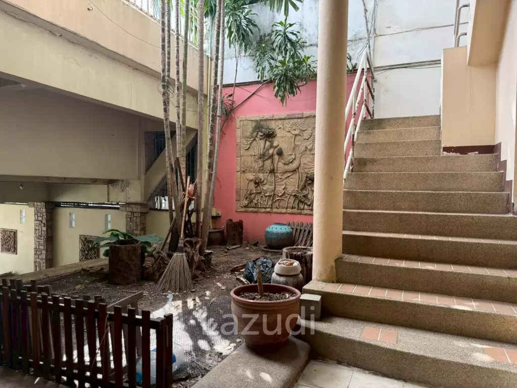 Luxury 4.5-Story Townhouse for Sale Prime Pratamnak Hill