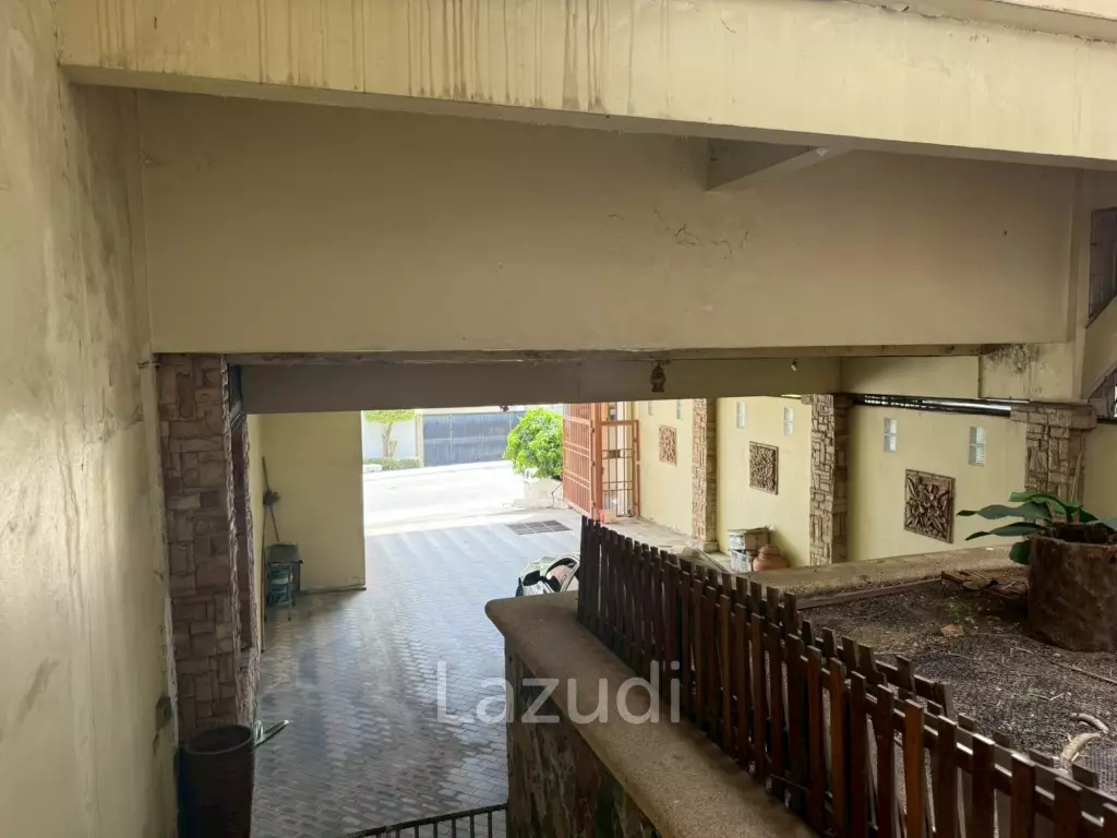 Luxury 4.5-Story Townhouse for Sale Prime Pratamnak Hill