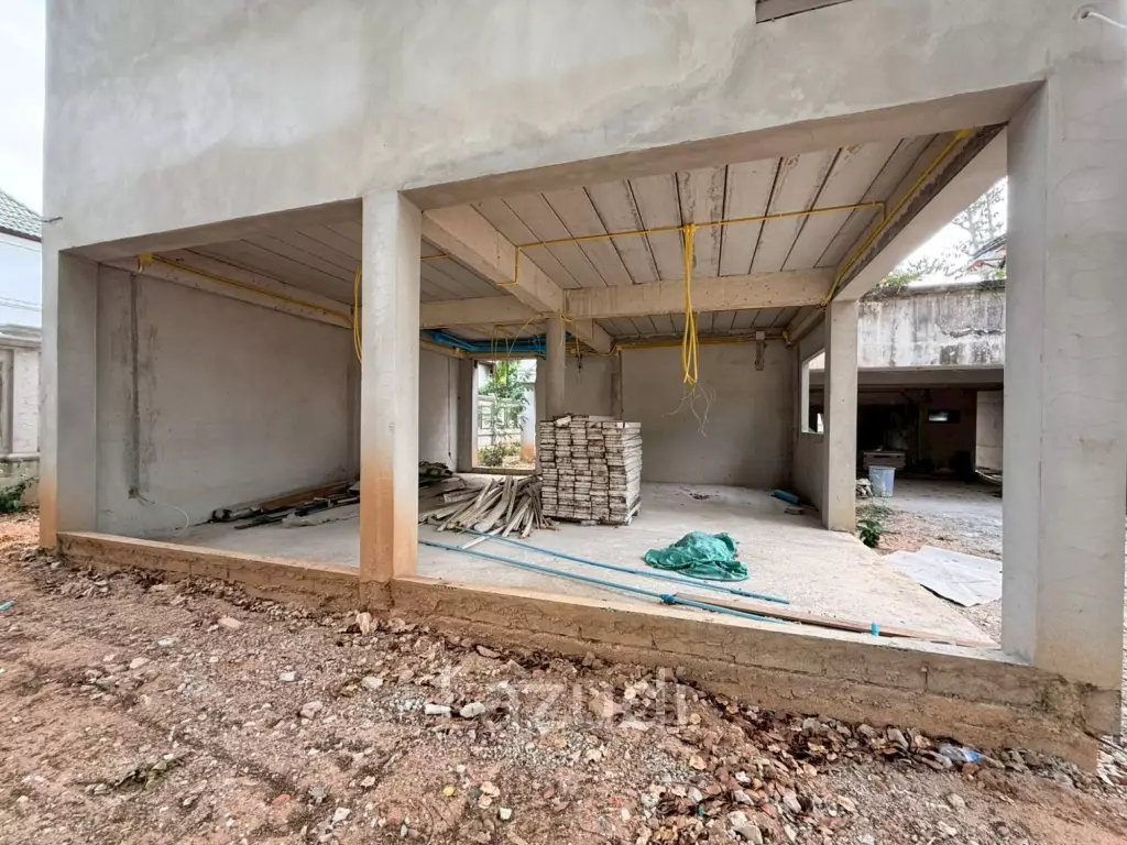 Rare Opportunity Renovate Your Dream Mansion at Phoenix Golf
