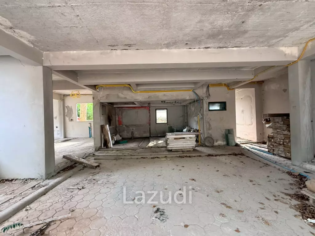 Rare Opportunity Renovate Your Dream Mansion at Phoenix Golf