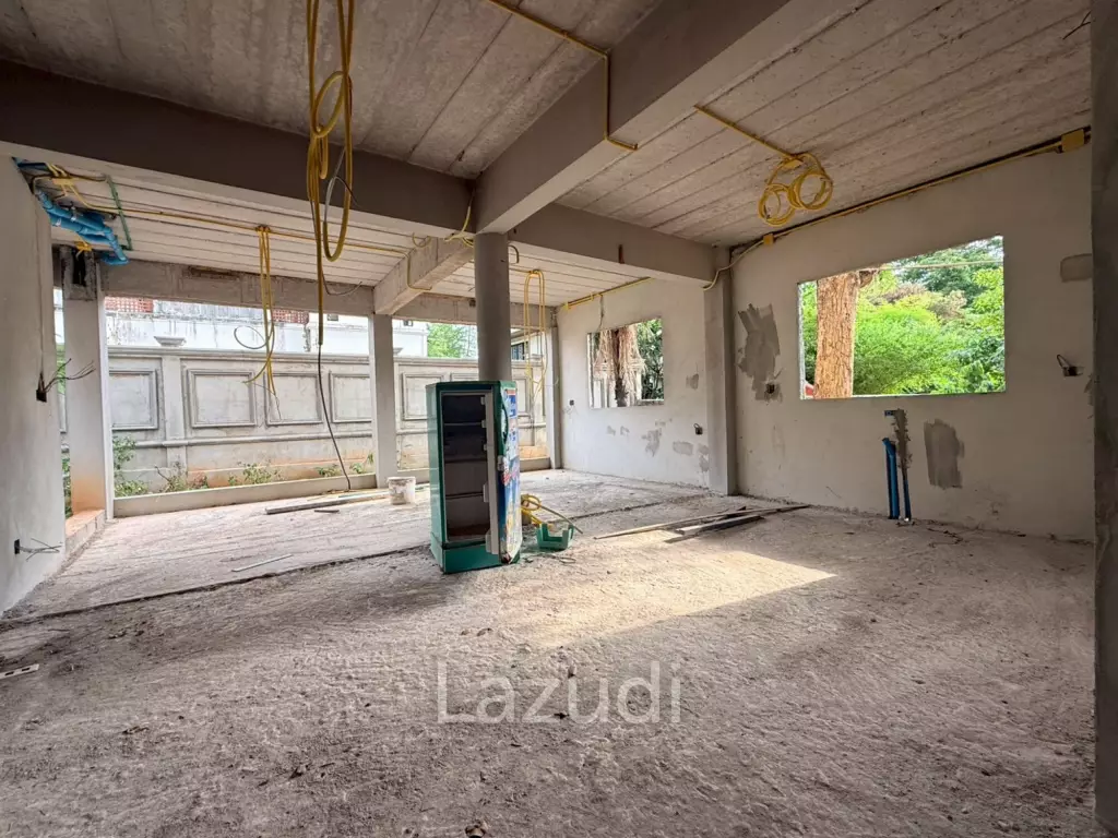 Rare Opportunity Renovate Your Dream Mansion at Phoenix Golf
