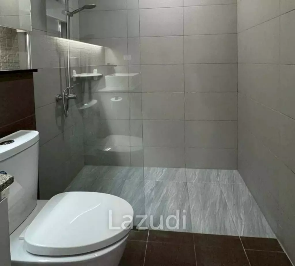 คอนโด 2 ห้องนอนกว้างขวางให้เช่าในคอนโดมิเนียม เอ พลัส