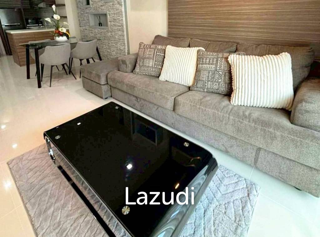 คอนโด 2 ห้องนอนกว้างขวางให้เช่าในคอนโดมิเนียม เอ พลัส