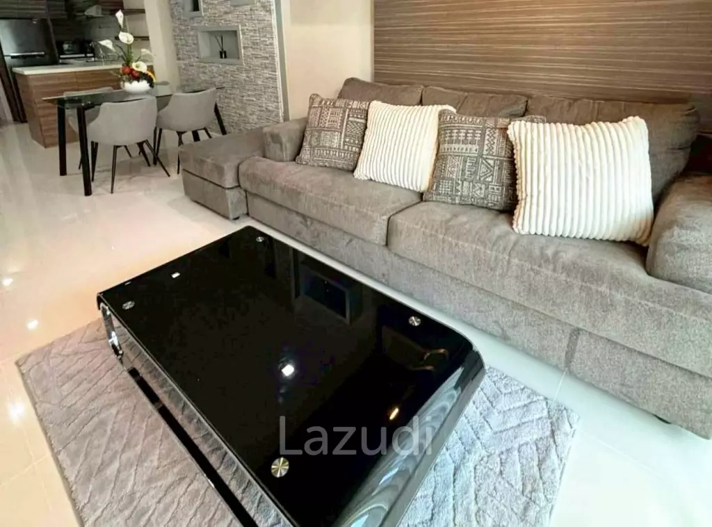 คอนโด 2 ห้องนอนกว้างขวางให้เช่าในคอนโดมิเนียม เอ พลัส