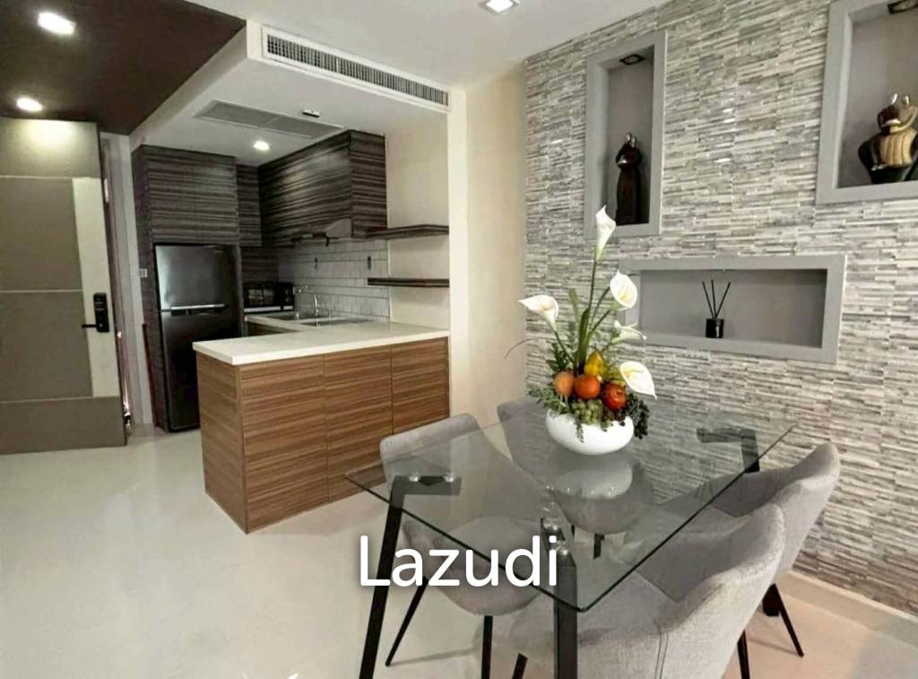 คอนโด 2 ห้องนอนกว้างขวางให้เช่าในคอนโดมิเนียม เอ พลัส