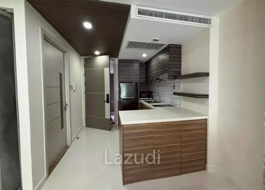 คอนโด 2 ห้องนอนกว้างขวางให้เช่าในคอนโดมิเนียม เอ พลัส