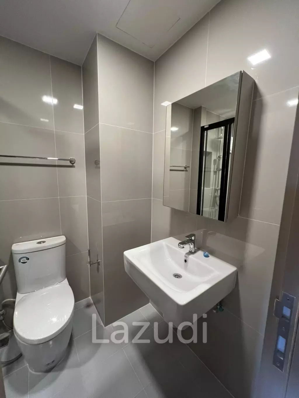 24 Sqm 1 Bed FLO By Sansiri