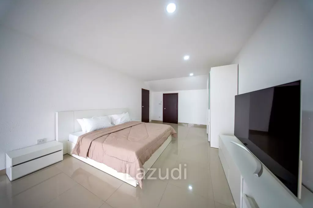 Exquisite Private Luxury Villa in Nong Mai Kaen