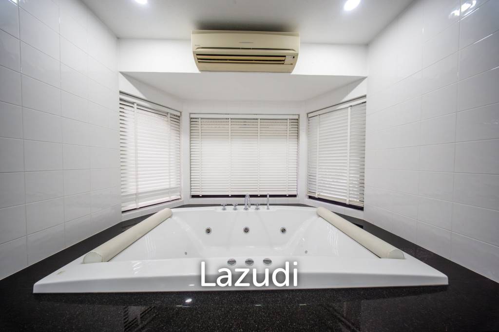 Exquisite Private Luxury Villa in Nong Mai Kaen