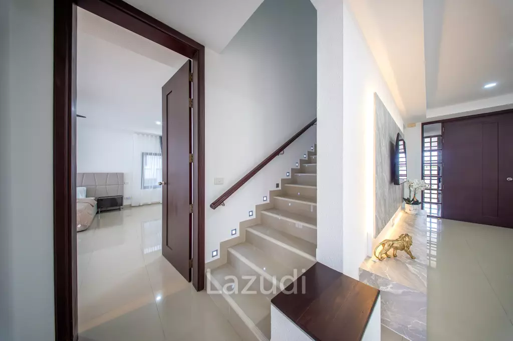 Exquisite Private Luxury Villa in Nong Mai Kaen