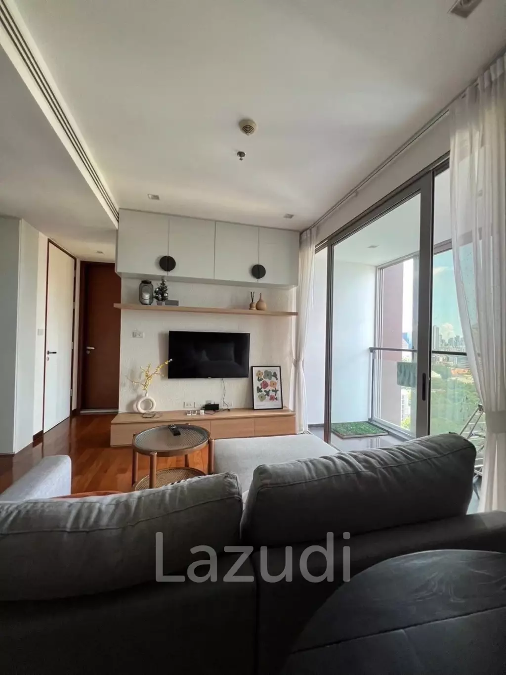 2 bed 2 bath condo 70 sqm at Ashton Morph 38 for rent and sale
