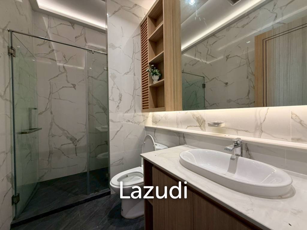 Luxury 2-Story Pool Villa for Sale Narita Pattaya
