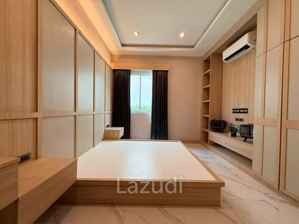 Luxury 2-Story Pool Villa for Sale Narita Pattaya