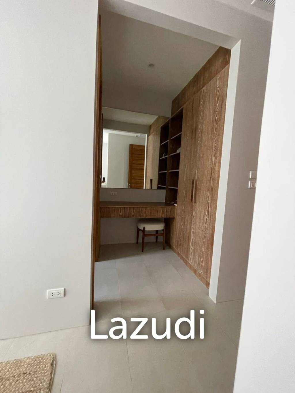 Luxury 3-Bedroom Pool Villa for Sale at Botanica Lakeside