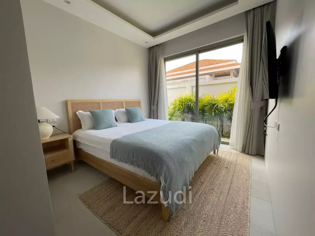 Luxury 3-Bedroom Pool Villa for Sale at Botanica Lakeside