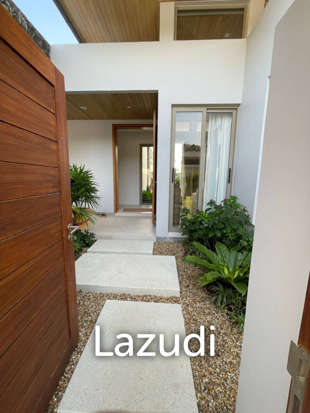Luxury 3-Bedroom Pool Villa for Sale at Botanica Lakeside